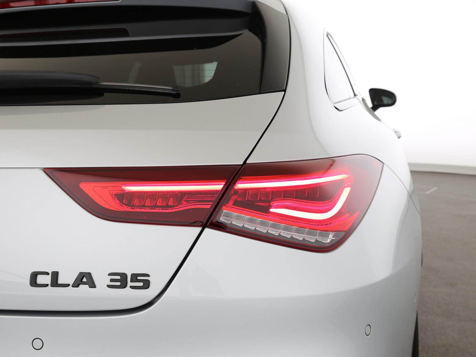 Mercedes-Benz CLA 35 AMG Shooting Brake
