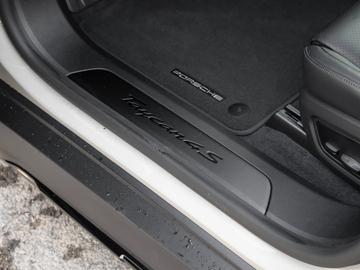 صورة مصغرة 23 لـ 2025 Porsche TAYCAN