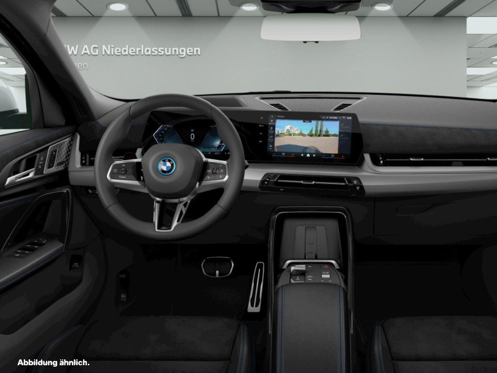 BMW iX2 - Bild 4