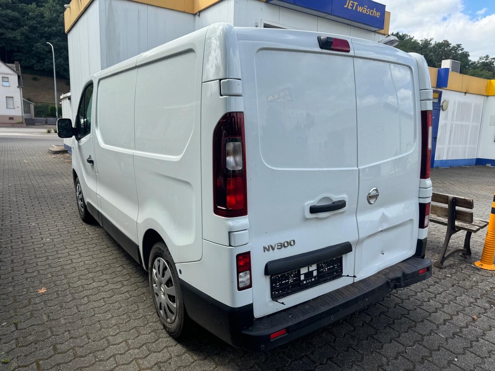 Fahrzeugabbildung Nissan NV300 Kastenwagen L1H1 2,7t PRO Klimaanlage