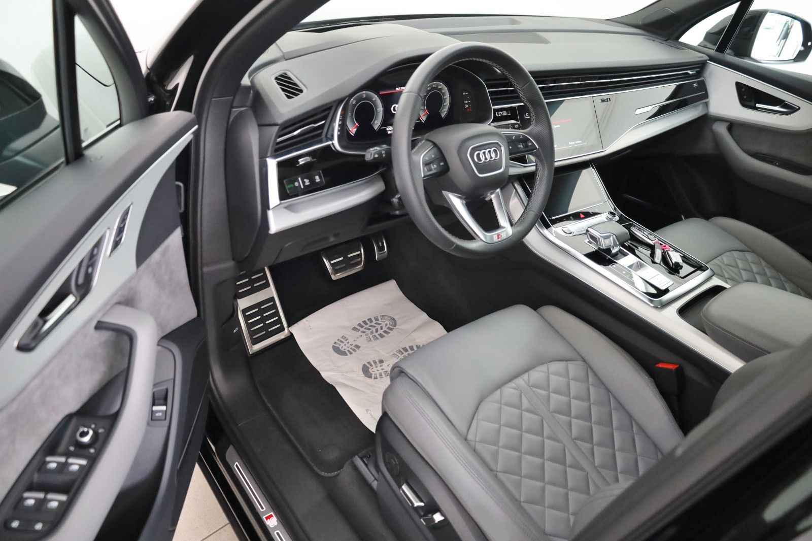 Fahrzeugabbildung Audi Q7 50 TDI quattro S line,Kame.,ACC,HUD,Panor,B&O