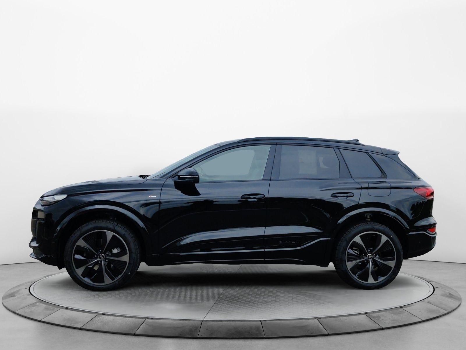 Audi Q6 SUV e-tron performance 225 kW S line business