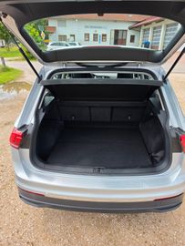 Volkswagen Tiguan - 8