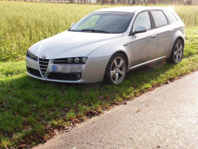 Alfa Romeo ALFA ROMEO 159 1.9 JTD Distinctive Automatik