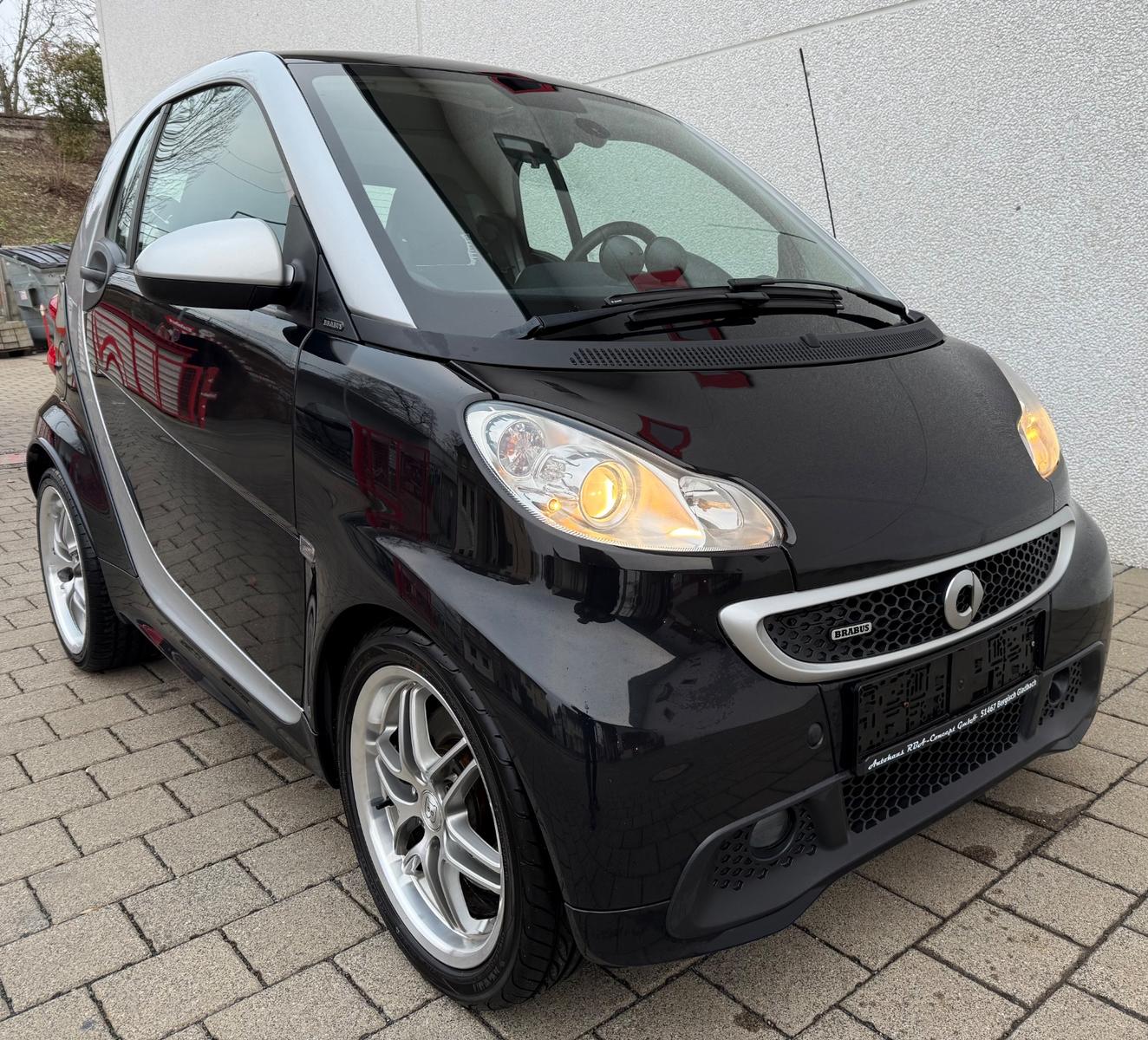 Smart ForTwo Coupe Brabus Pano,Leder,Shz,Temp,Navi