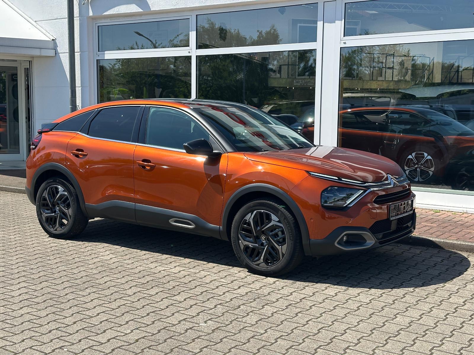 Citroën C4 PT130 EAT8 Shine | PDach - RCam - Navi - SH