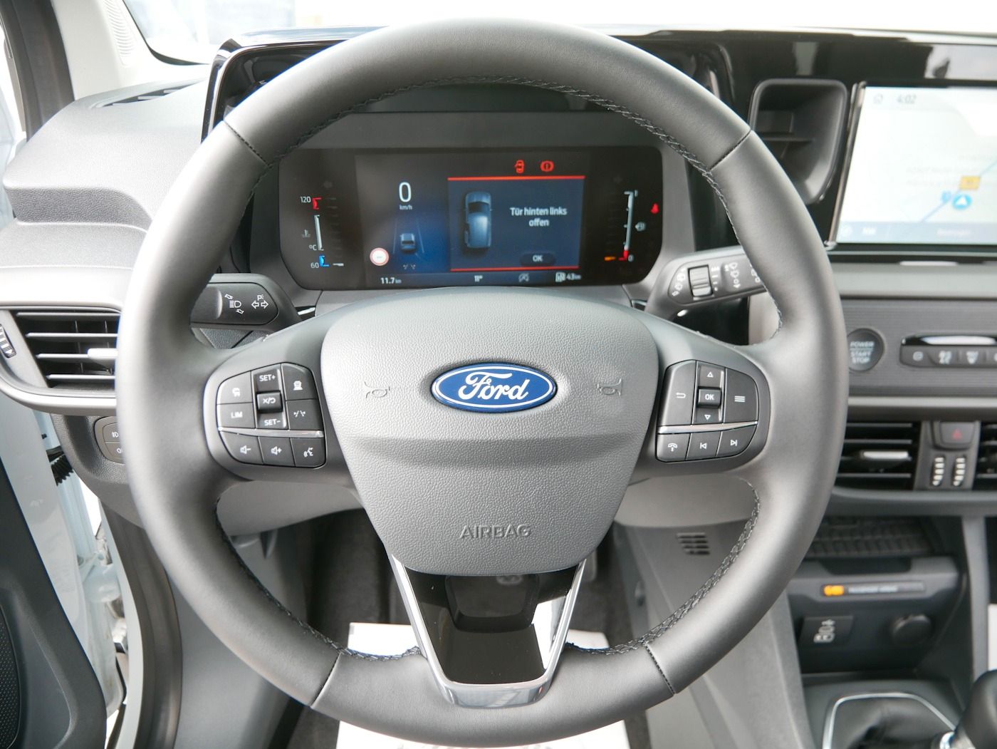 Fahrzeugabbildung Ford Tourneo Courier 1.0 Titanium Kamera ACC NAVI ALU