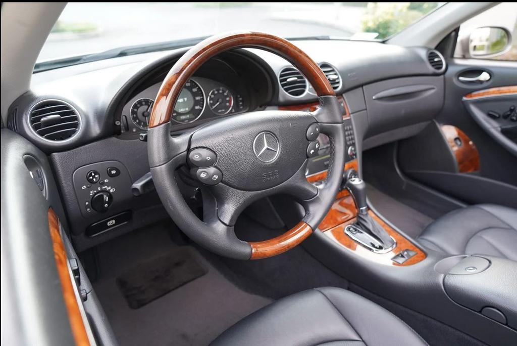 Mercedes-Benz CLK 500