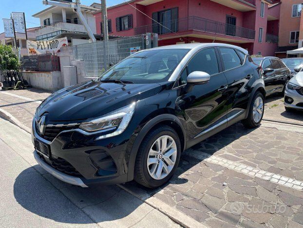 Renault Captur business