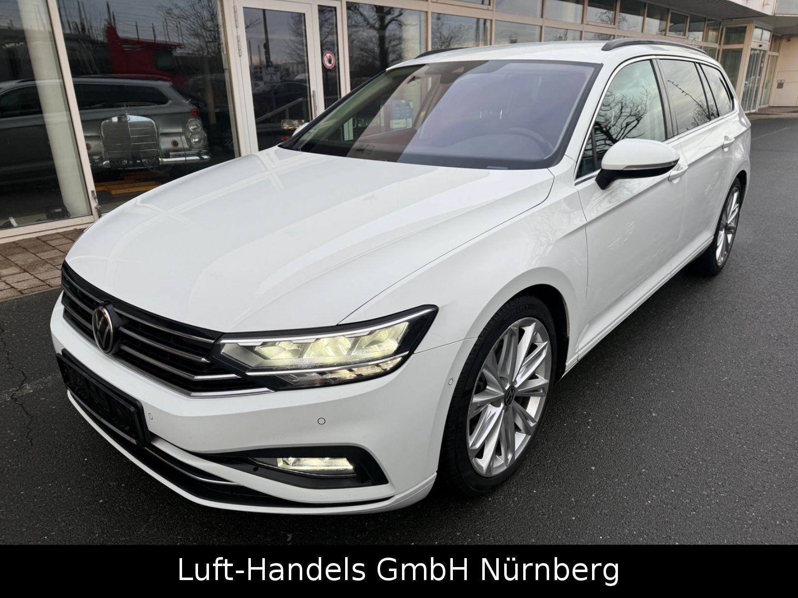 VW Passat Variant Business DSG ACC Panoram LED Navi
