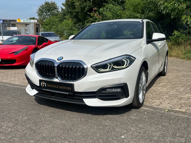 BMW 118 d /NEUES MODEL / SCHECKHEFT