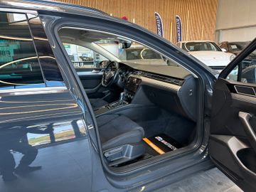 Volkswagen Passat Variant GTE *ACC*Keyless*NAVI*Kamera*