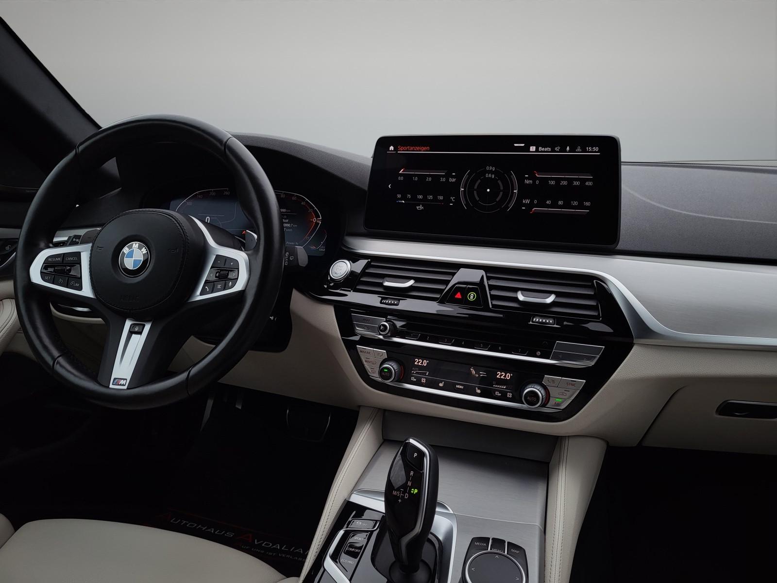 BMW 520 d Tour. M Sport LASER|HUD|H&K|R-KAM|KEYLESS