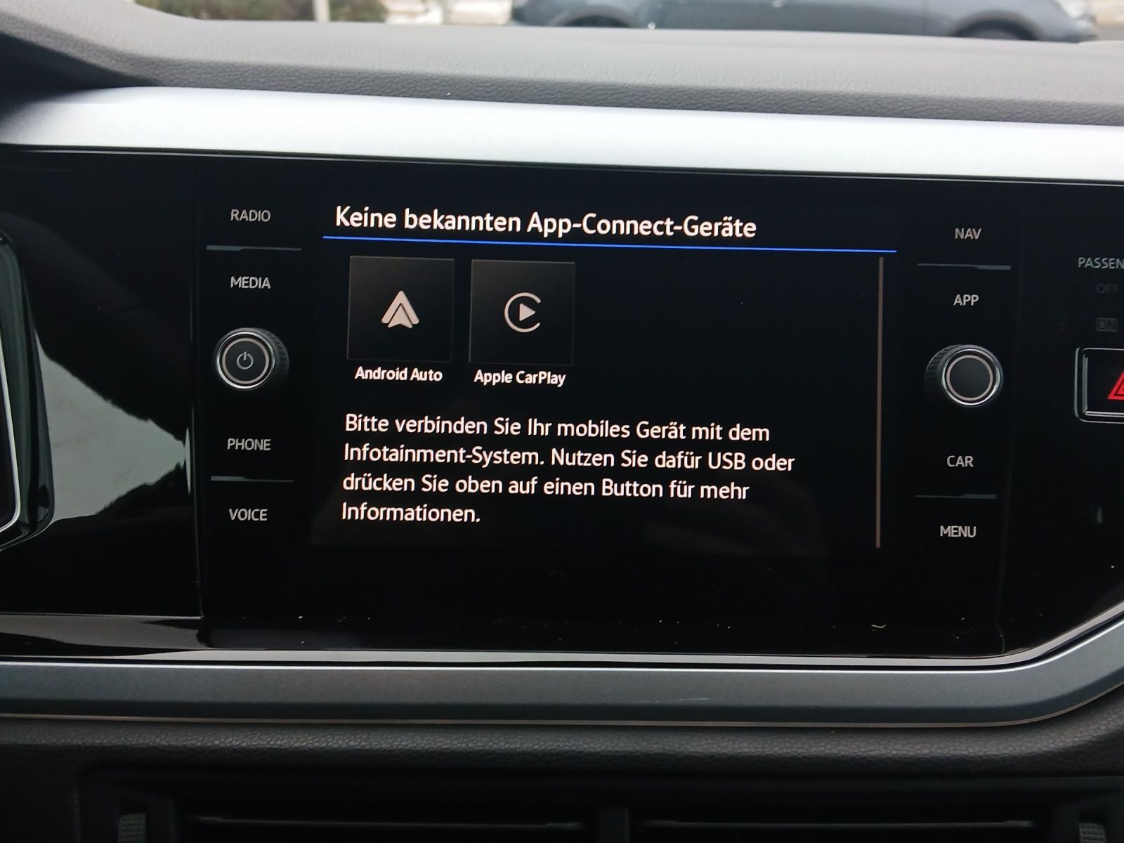 Fahrzeugabbildung Volkswagen Polo Energy TSI DSG LED ACC SH RearView AppConne