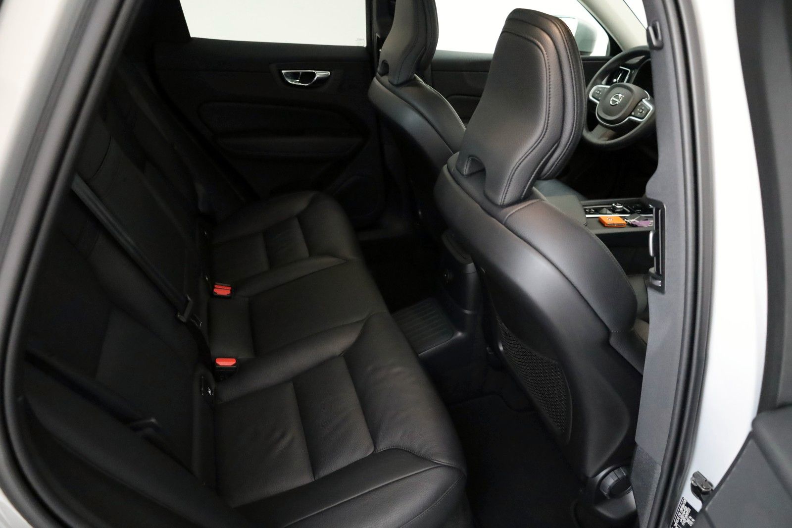 Fahrzeugabbildung Volvo XC60 T6 AWD Inscription Ex. Leder,Navi,LED,PanD.