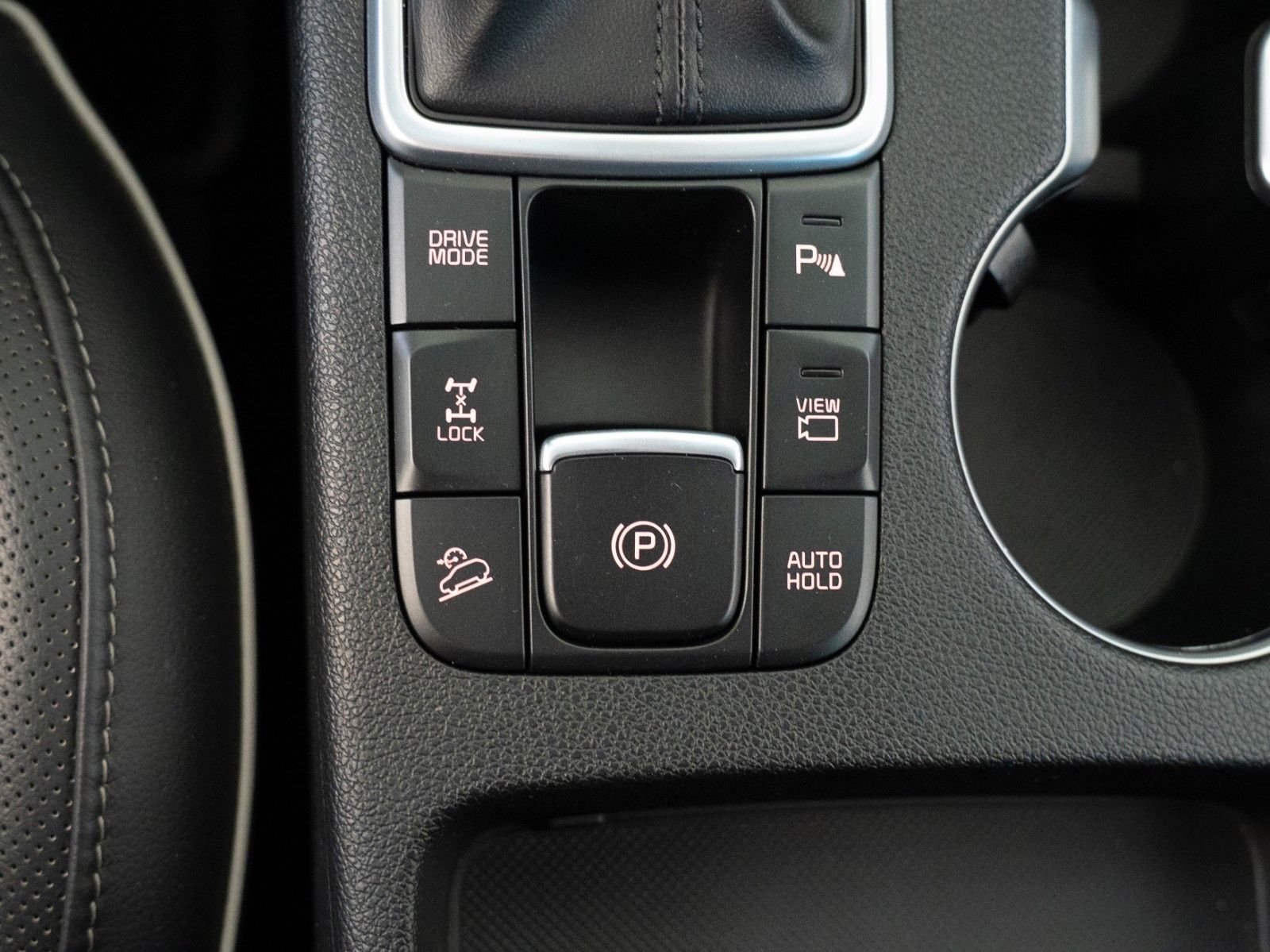 Fahrzeugabbildung Kia Sportage Platinum Edition 4WD/AHK/PANO/KAMERA