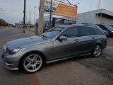 Mercedes-Benz C 200 C T-Modell C 200 T CGI BlueEfficiency*AMG* - Mercedes-Benz C 200: Cgi Blueefficiency