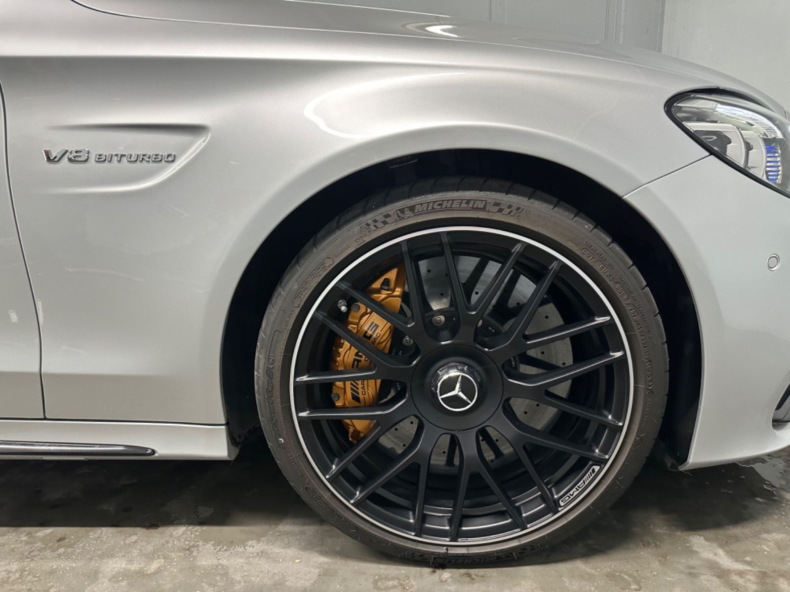 Fahrzeugabbildung Mercedes-Benz C 63 S *PANORAMA*KERAMIK*KEYGO*VMAX*CARBON*