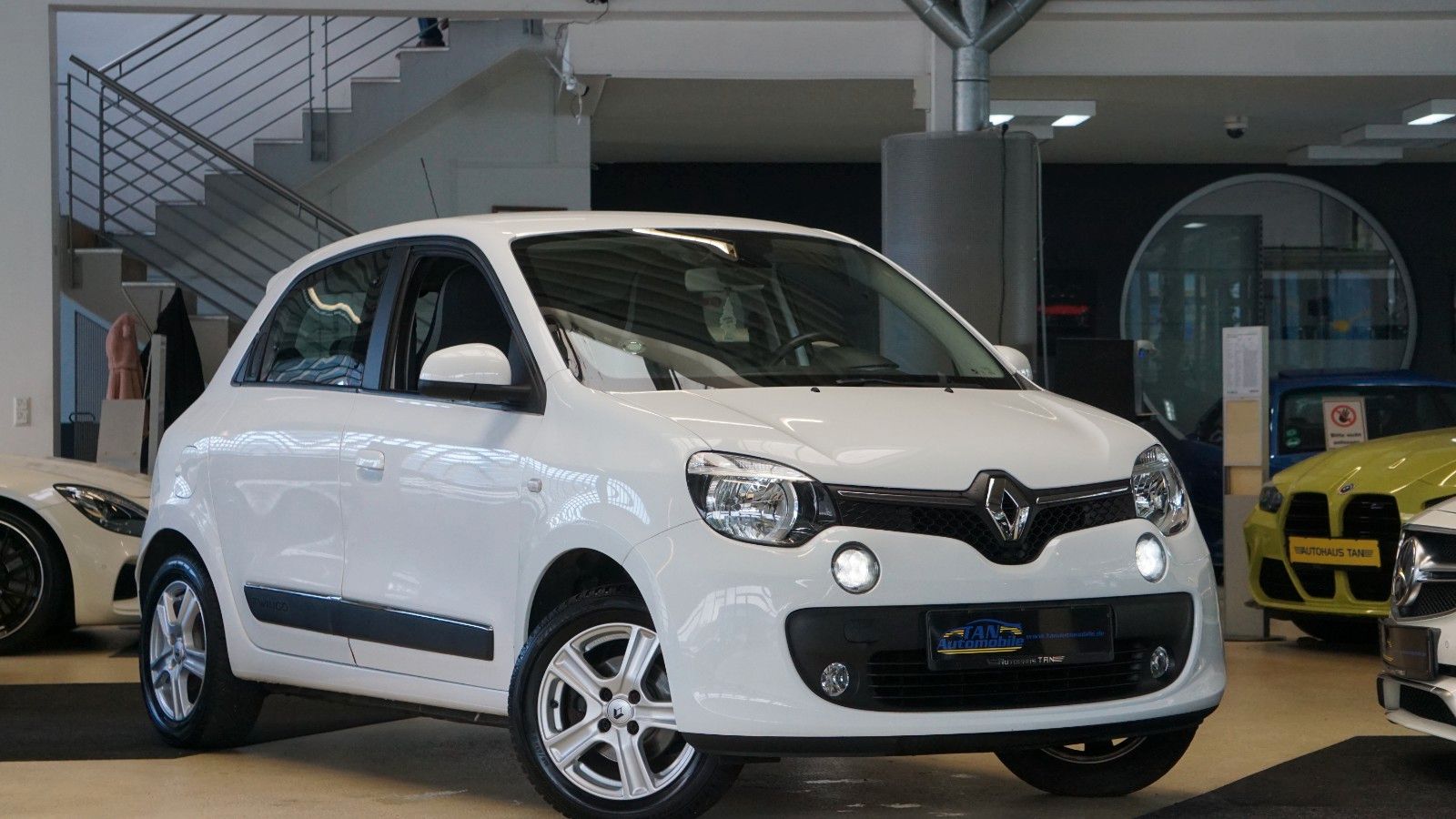 Fahrzeugabbildung Renault Twingo Intens*Spurhalte*PDC*Sitzheizung*