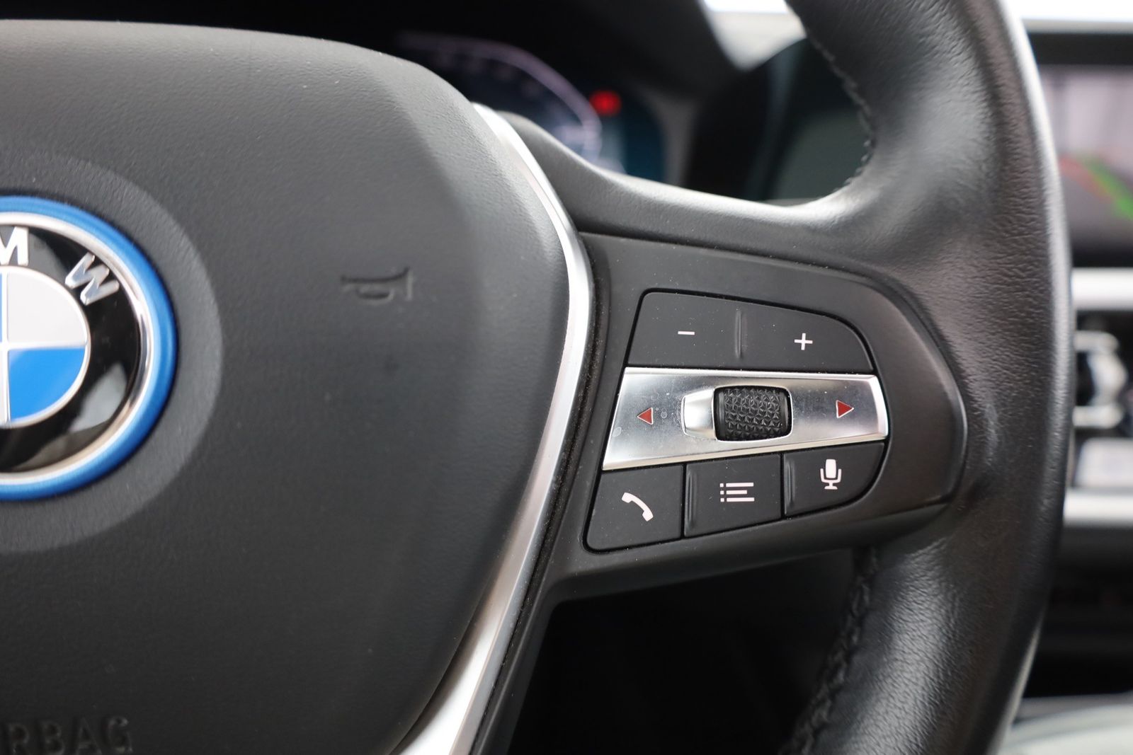 BMW 330e Touring Sport Line Leder AHK Panorama Navi foto 18