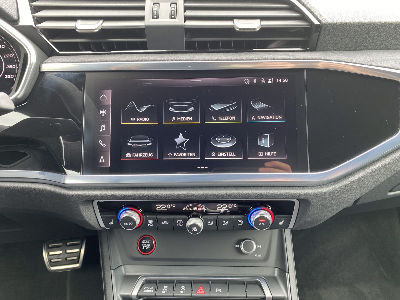 Audi RSQ3 - Bild 12