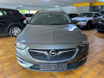 Opel Insignia - 1