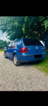Volkswagen Golf 1.9SDI Basis Basis - Volkswagen Golf aus 2001 mit Diesel-Antrieb: Limousine