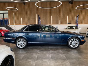Jaguar XJ 2.7 D XJ6 Sovereign *Klima*Navi*PDC*Bluetooth