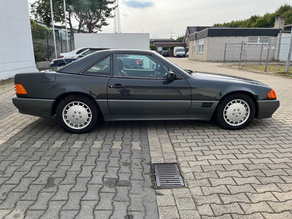 Mercedes-Benz SL 300
