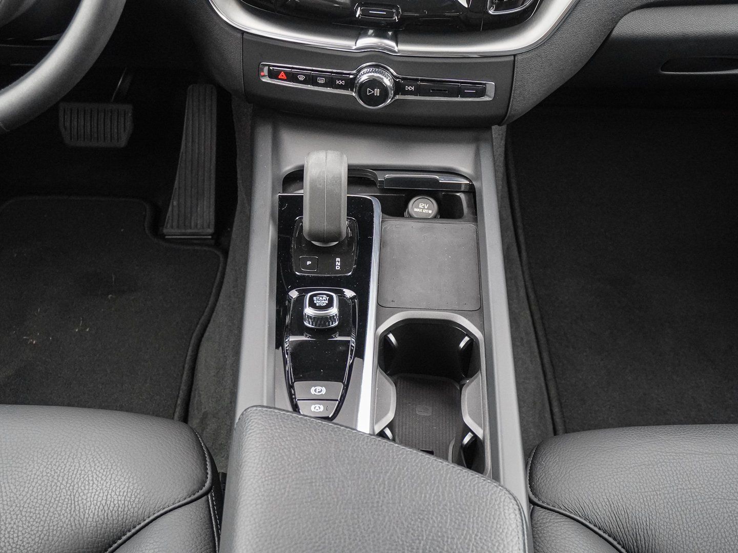 Volvo XC60 B4 B Momentum Pro 360° 19ZOLL PRIVACY LED foto 13