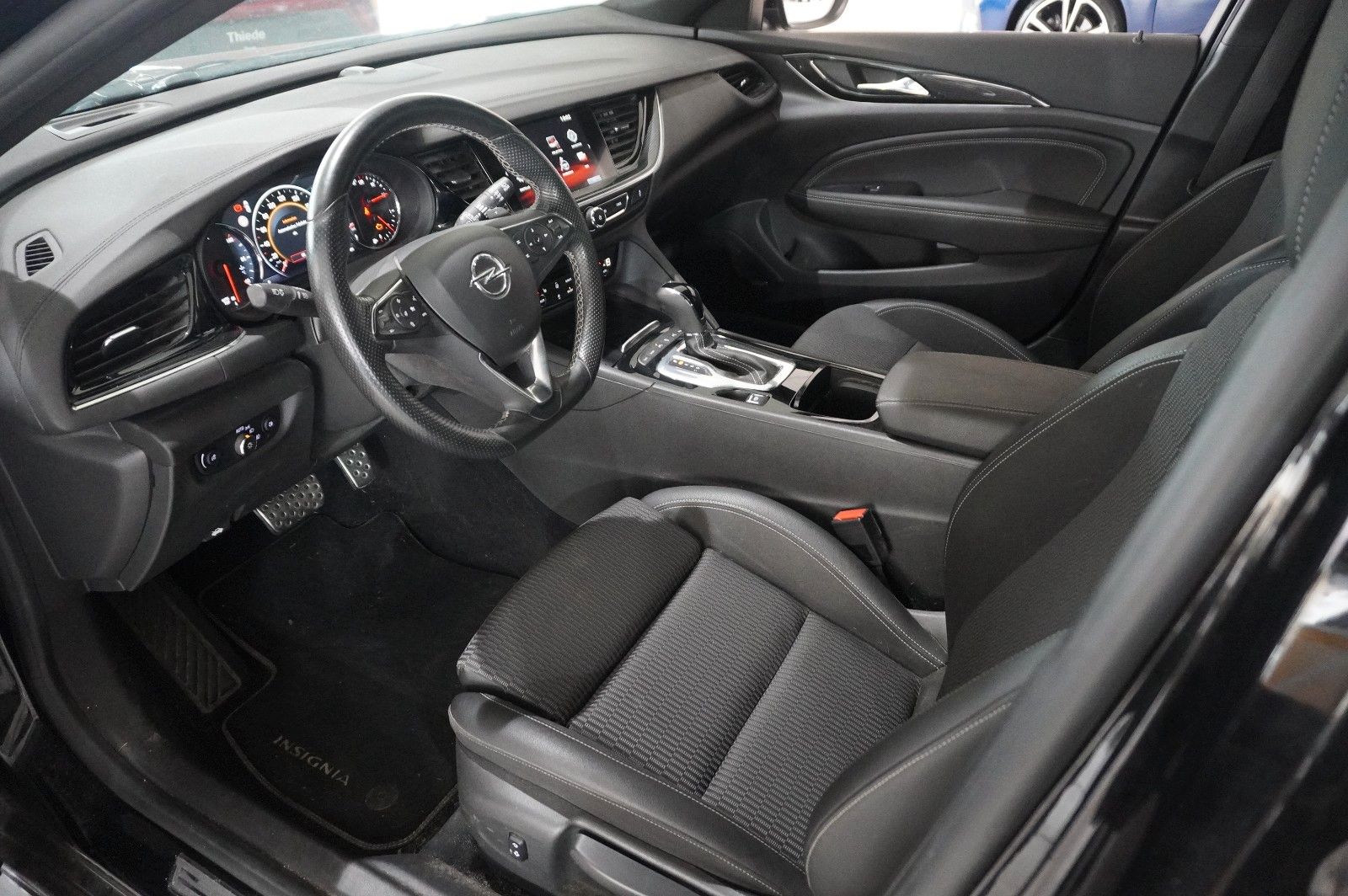 Fahrzeugabbildung Opel Insignia B ST 2.0T INNOV. 4X4 NAVI/OPC/KAMERA