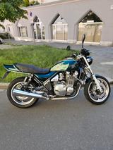 Kawasaki ZEPHYR 1100 grün gepflegtes Motorrad Top Zustand - Angebote