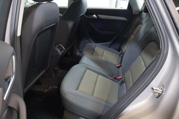 Audi Q3 1.4 TFSI TEMPOMAT+KLIMAAUT.+PDC+17"