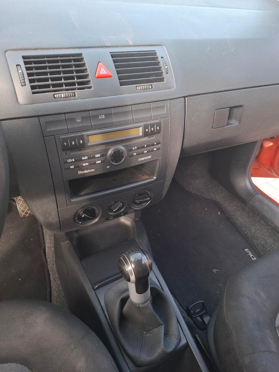 Skoda Fabia 2006 — photo 7