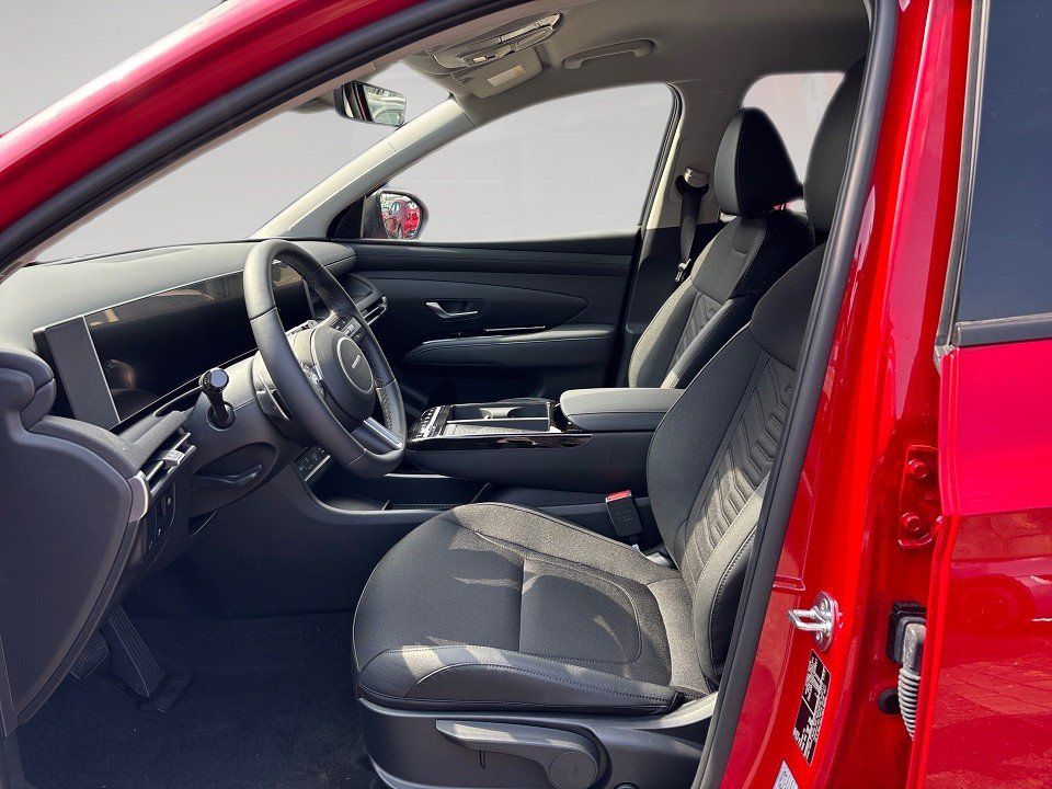 Fahrzeugabbildung Hyundai TUCSON 1.6T 160PS 48V DCT AWD TREND Krell LED
