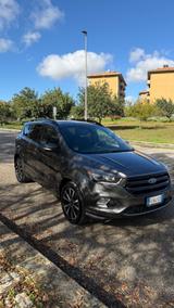 Ford Kuga ST-Line - Ford Kuga mit Halbautomatikschaltung