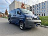 Volkswagen T5 Transporter Motor und Getriebe regeneriert