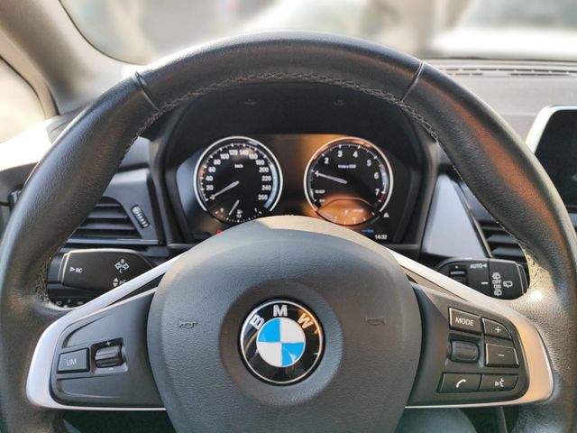 BMW 225 Active Tourer (Bild 17 von Array)