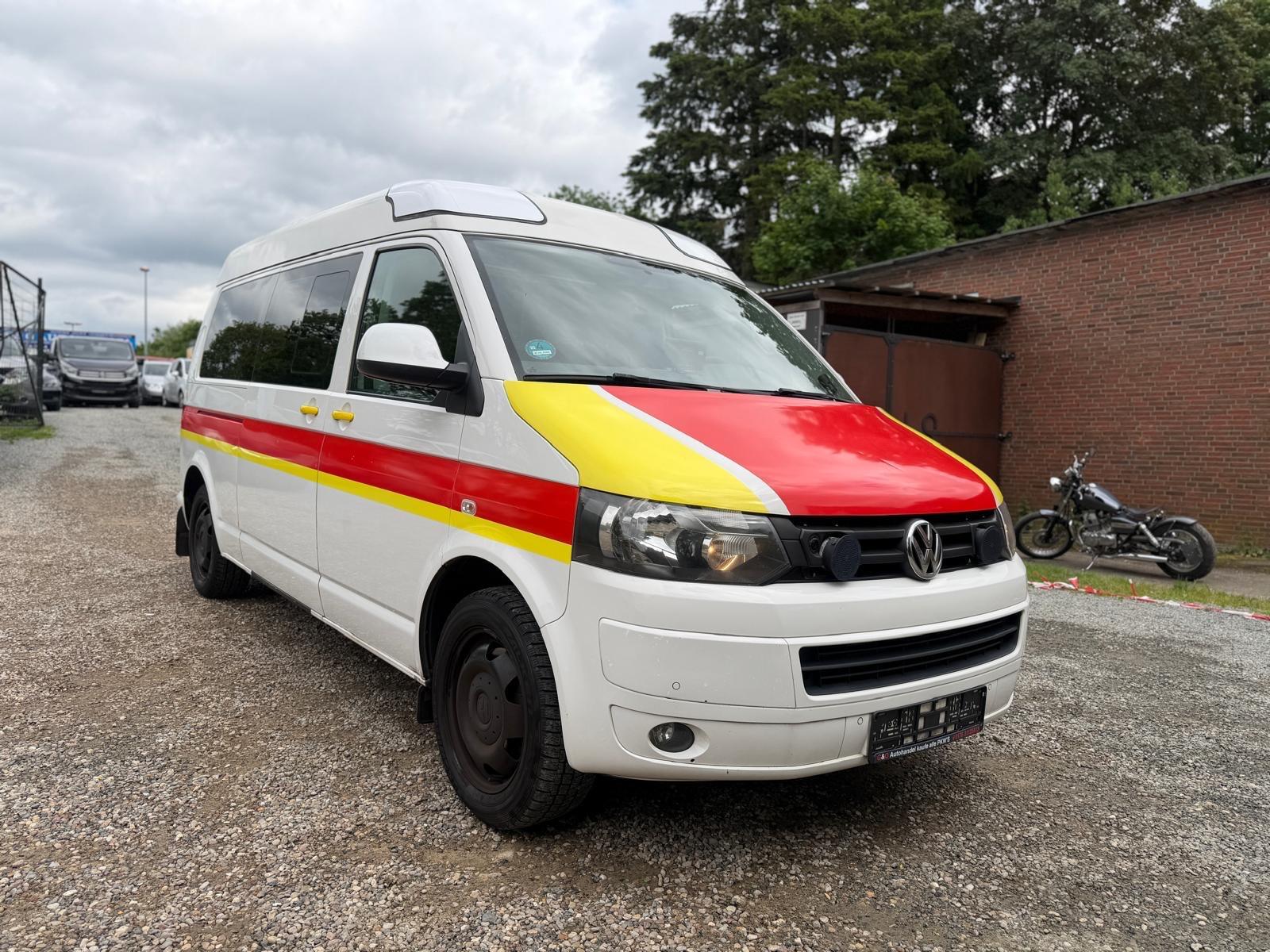 Volkswagen T5 Transporter Kasten-Kombi-Krankenwagen
