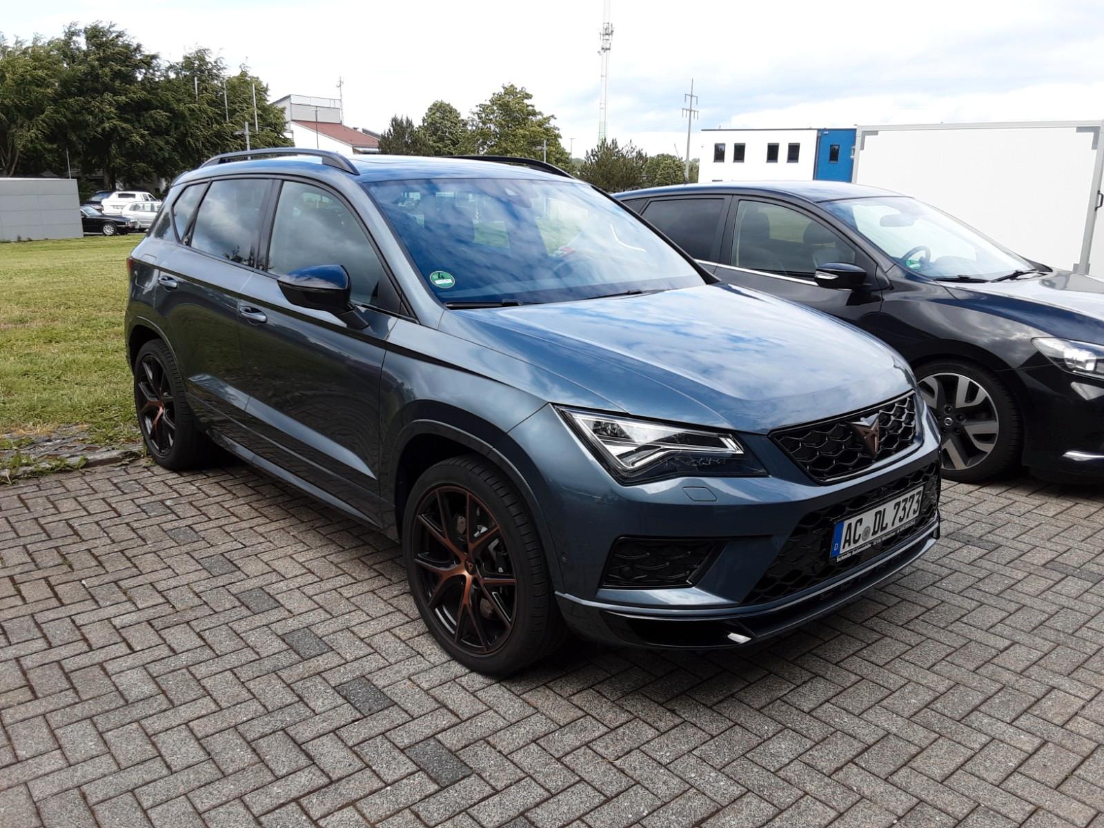 Cupra Ateca 2.0 TSI VZ 4Driv DSG PanoDach 360G LED AHK