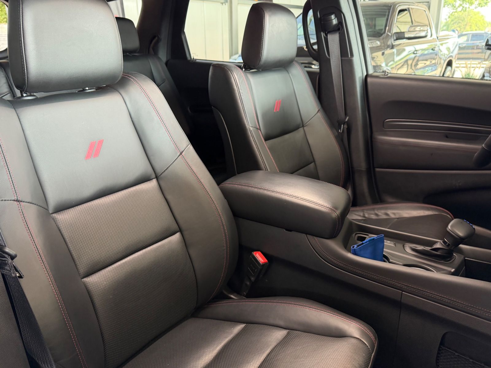 Fahrzeugabbildung Dodge Durango 5,7 HEMI R/T LPG Black-Top 7-Sitzer