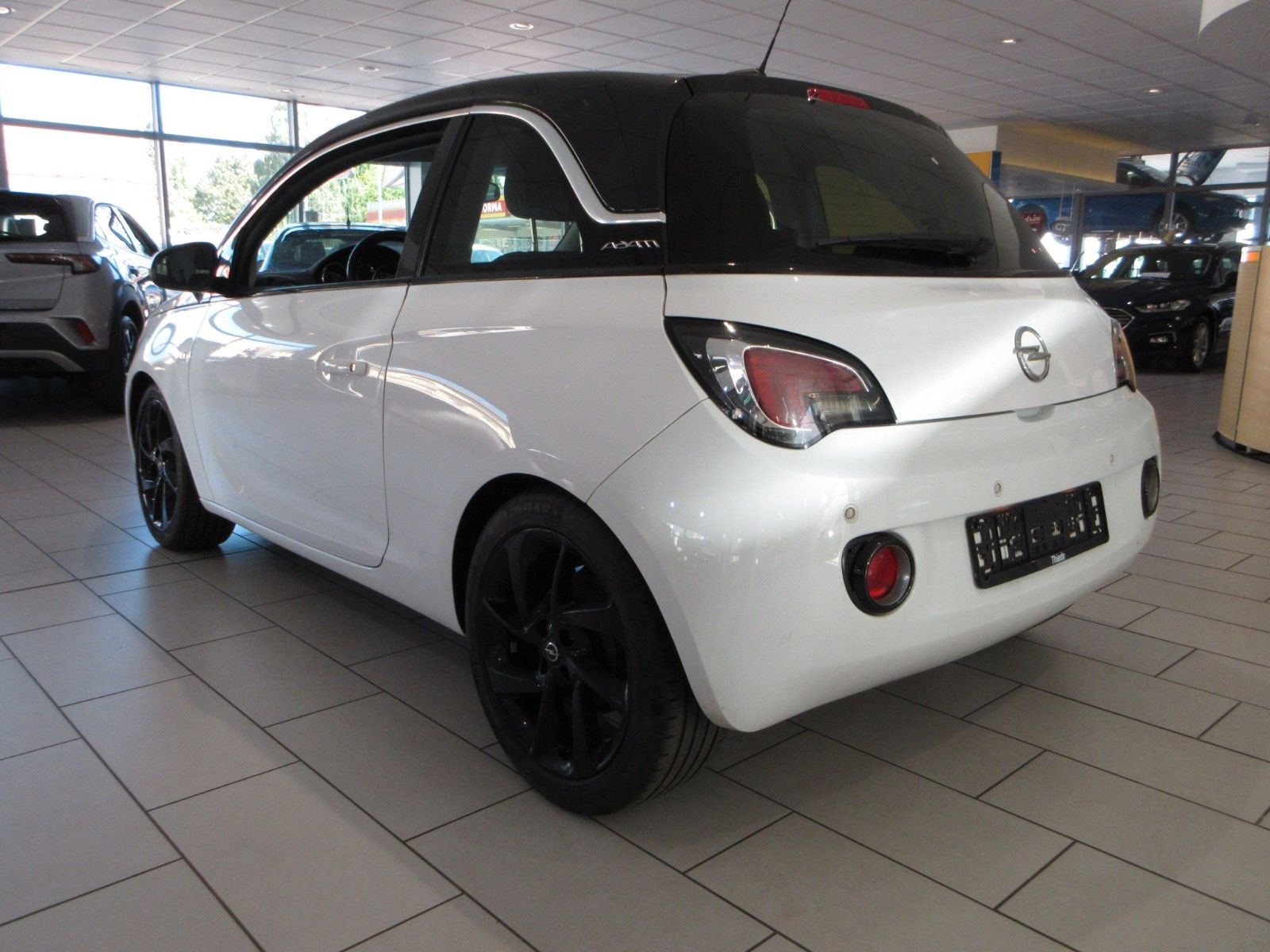 Fahrzeugabbildung Opel Adam Slam 1.0T SHZ/LHZ/LED/ALU17"