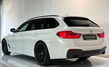 Fahrzeugabbildung BMW 540dxD M Sport ACC SoftClose H/K DAB HUD Komfort