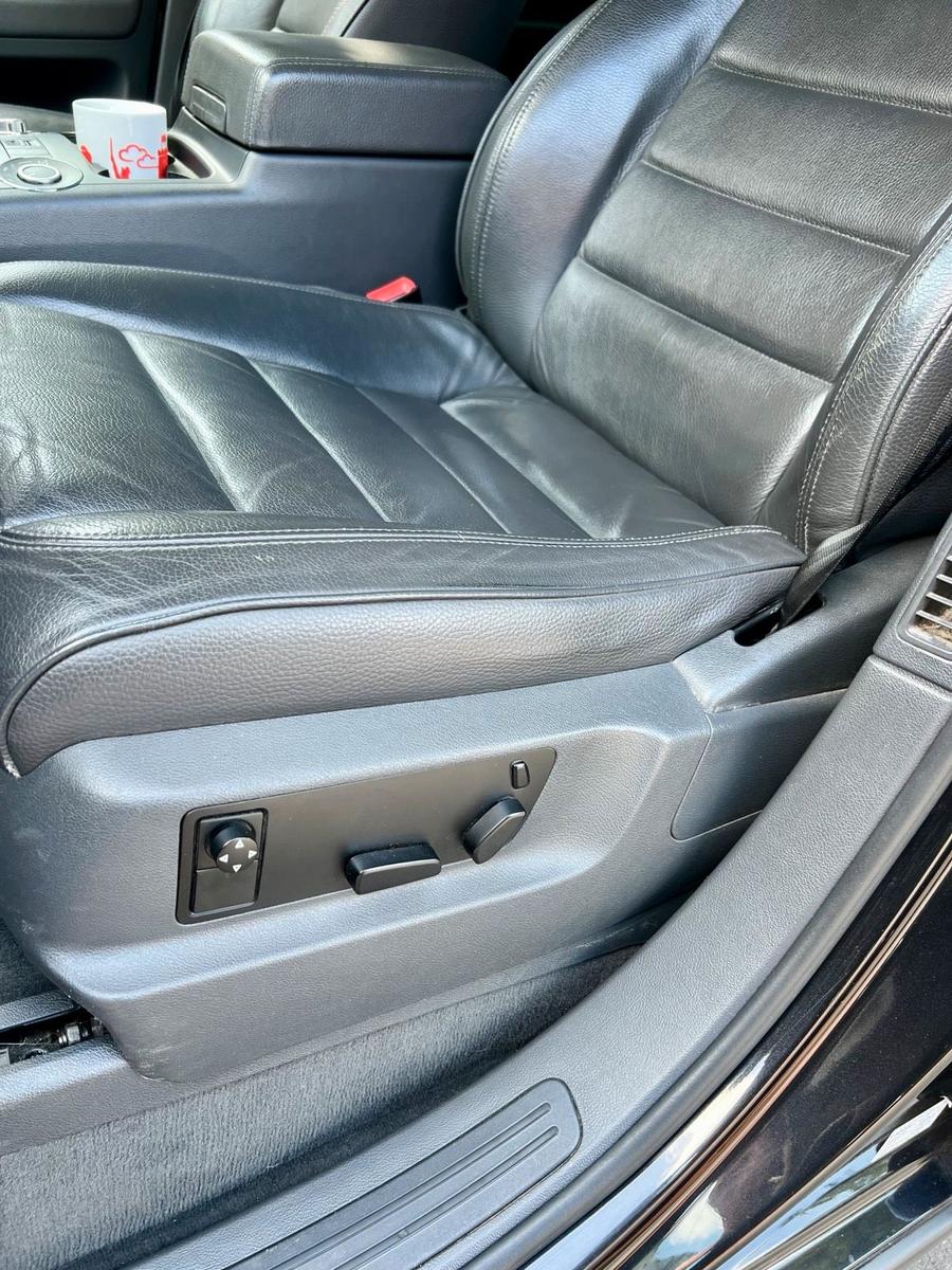 Volkswagen Touareg 2006 — photo 8