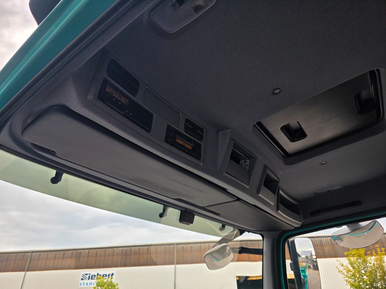 Fahrzeugabbildung Mercedes-Benz Atego 1223 KK HIAB X-HIDUO 082 Funk 2x AHK