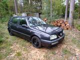 Volkswagen Golf 1.6 Avenue Schiebedach Avenue - Volkswagen Golf: Avenue
