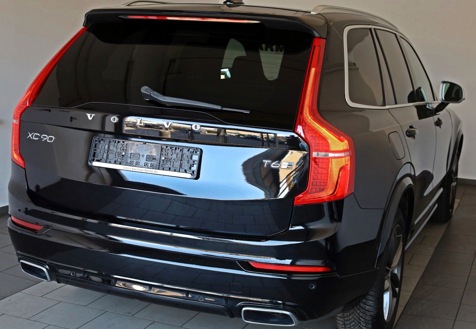 Fahrzeugabbildung Volvo XC90 R Design AWD 7 Sitzer,Leder,Navi,360°,AHK