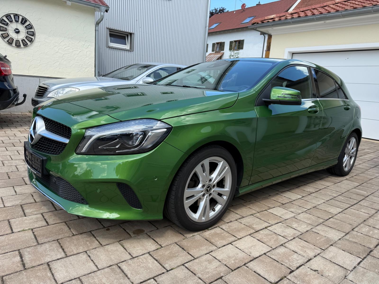 Mercedes-Benz A 200 BlueEfficiency Aut Navi LED SHZ SR WR ALU