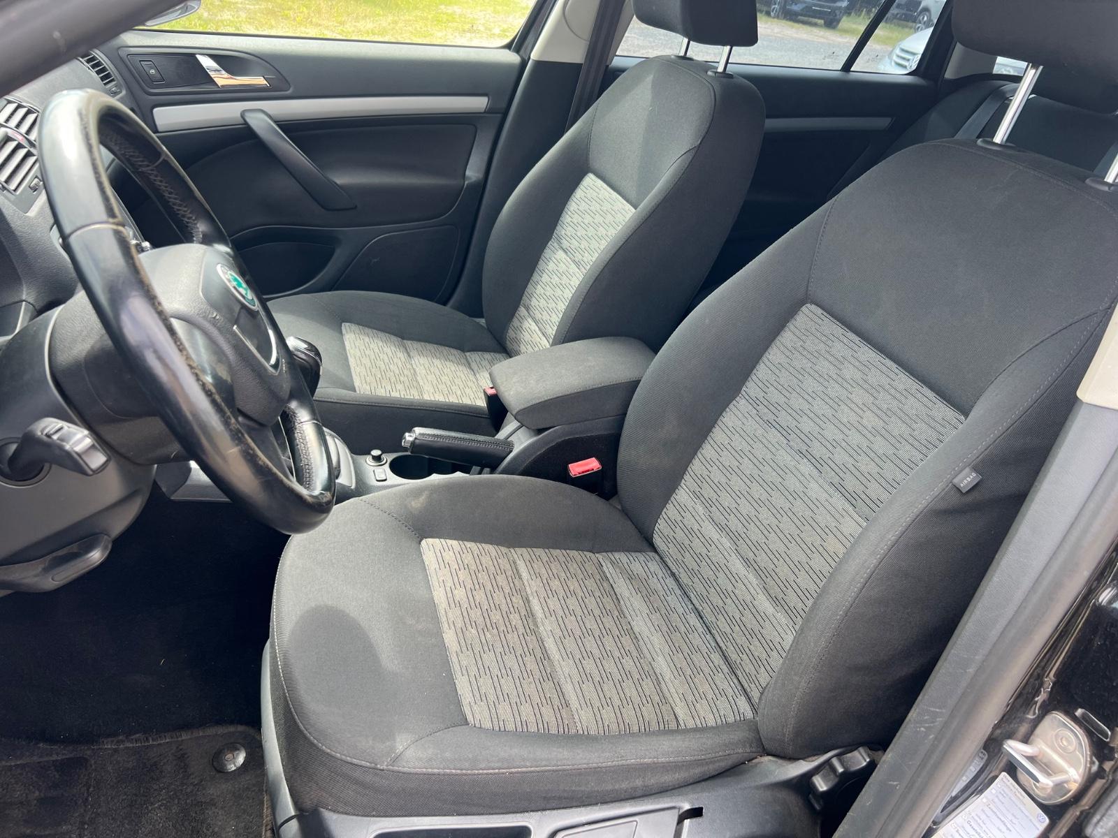 Skoda Octavia 2012 — photo 19