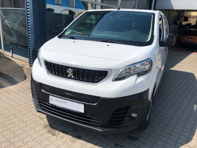 Peugeot e-Expert L2 Premium 50 kWH – nur 9700 km